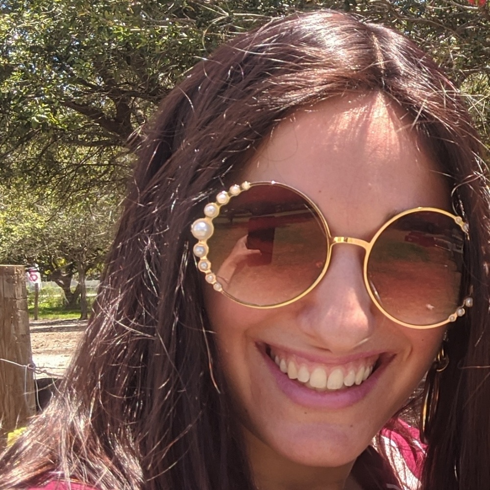 Meet your Posher, Chana